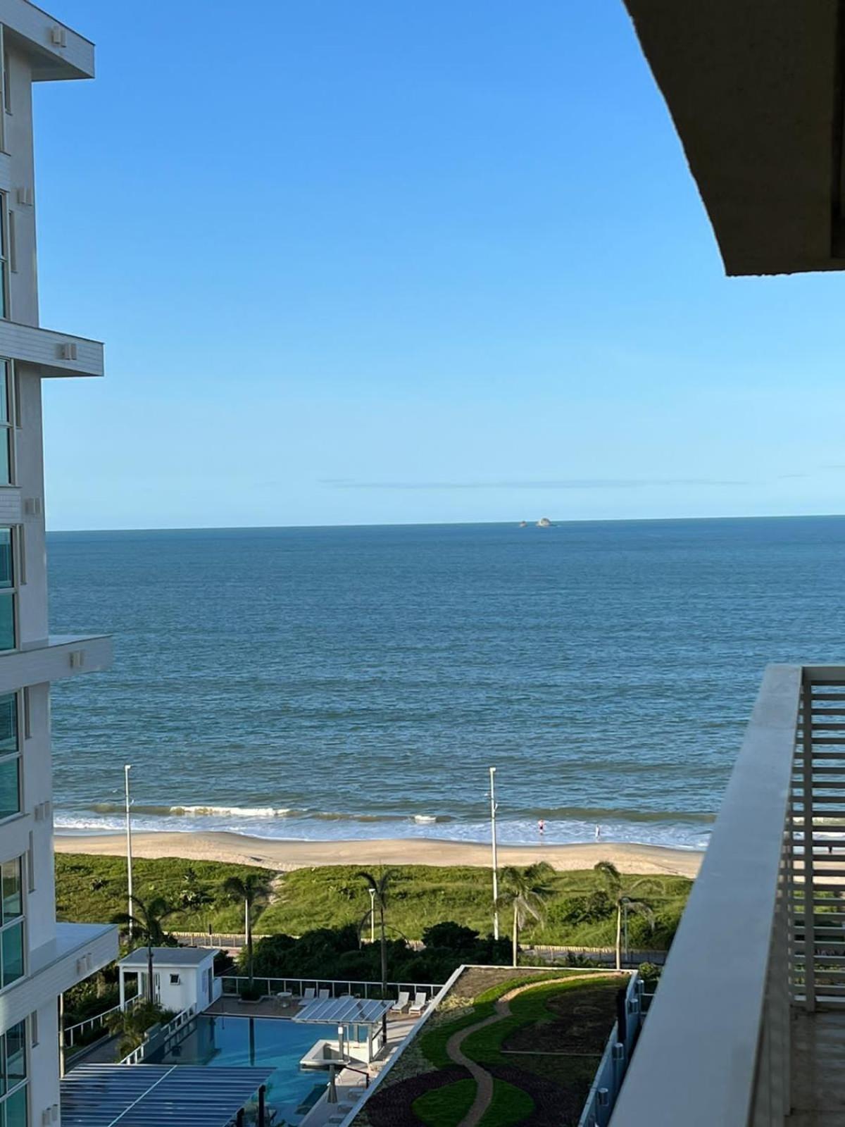 Ape Estilo Resort C/ Pe Na Areia E Vista Mar, Proximo Ao Beto Carrero Piçarras Εξωτερικό φωτογραφία